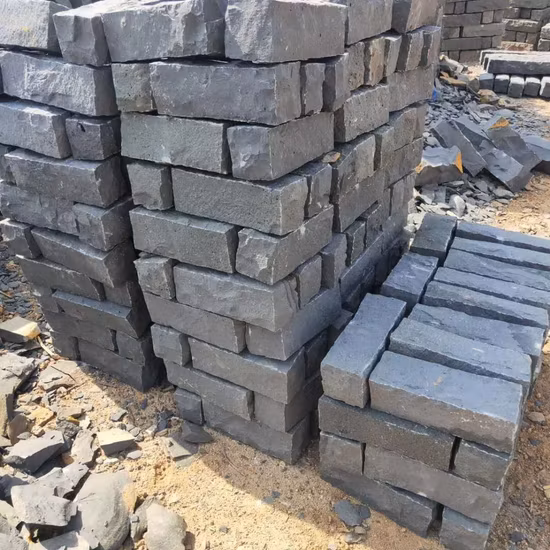 Grey /Black Basalt Cobblestone/ Paving/Pavers for Landscape /Garden/Yard